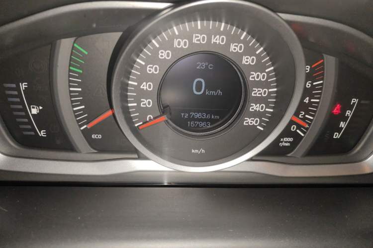 Used Volvo XC60 2014 T5 Zhiyi Edition Odometer Close Up