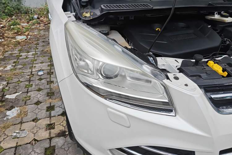 Used Ford Kuga 2015 2.0L GTDi Four-Wheel-Drive Sport Model