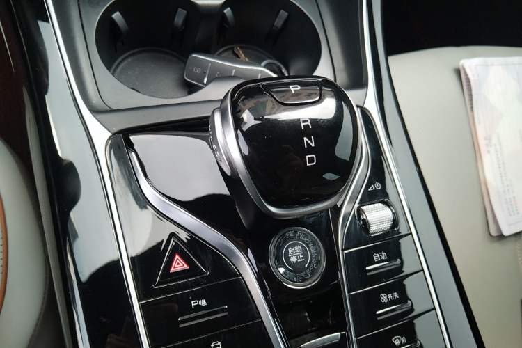 Used BYD Qin PLUS 2023 Champion Edition DM-i 120KM Leading Model Gear Lever