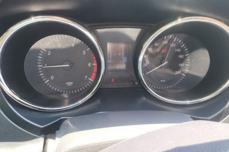 Used HYOSOW S3 2014 1.5L Luxury Version China IV Emission Standard