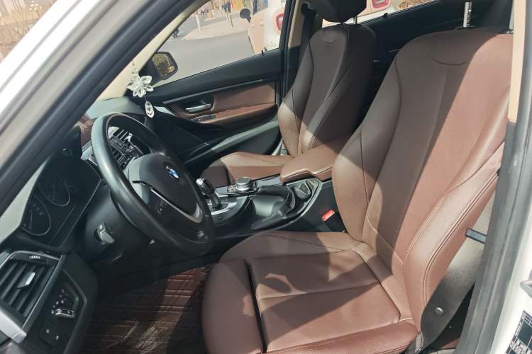 Used BMW 3 Series 2019 320Li Fashion Model
