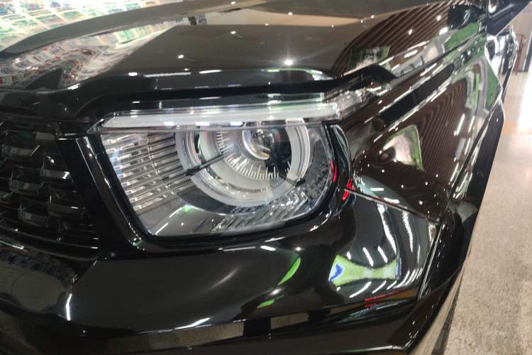 Used Tank 700 New Energy 2024 Hi4-T Extreme Edition Left Front Headlight