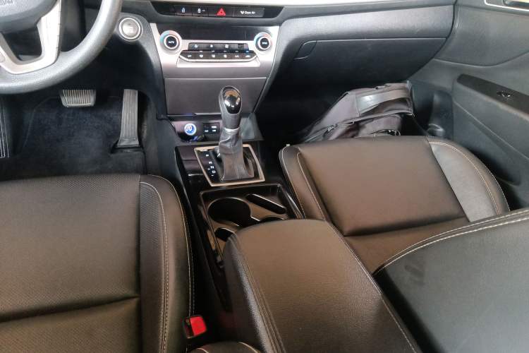 Used Hyundai Mistra 2017 1.6T Automatic Smart GLS China V Standard Gear Lever