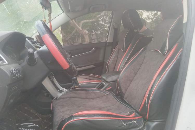 Used Land X5 2016 Plus 1.5T Manual Enjoyment Edition Left Front Seat