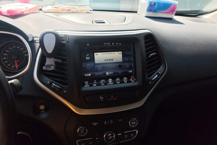 Used Jeep Cherokee 2017 2.0L Superior Edition