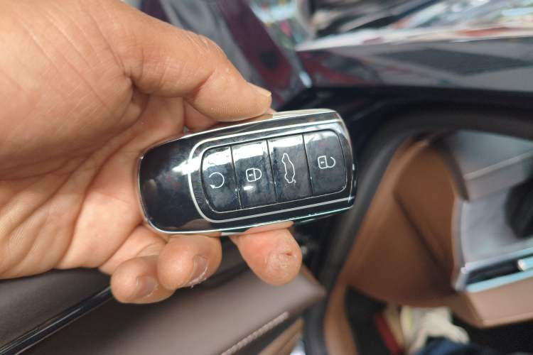 Used Chery Arrizo 8 2025 2.0T Automatic Yu+