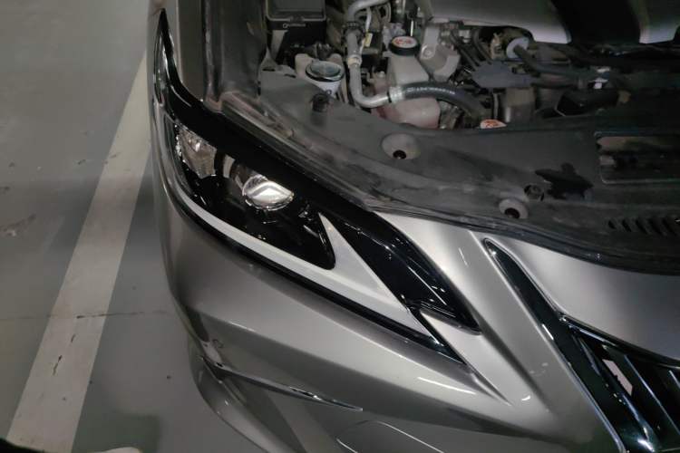 Used Lexus ES 2020 300h Premier Edition