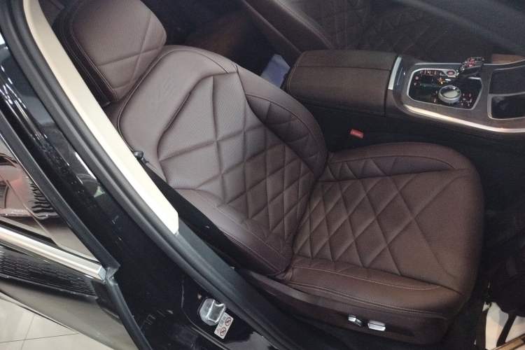 Used BMW X5 2022 Restyled xDrive 30Li Luxury Version M Sport Package