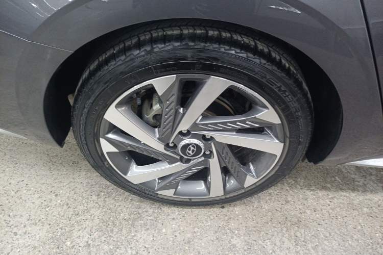 Used Hyundai Mistra 2021 1.8L CVT LUX Premium Edition