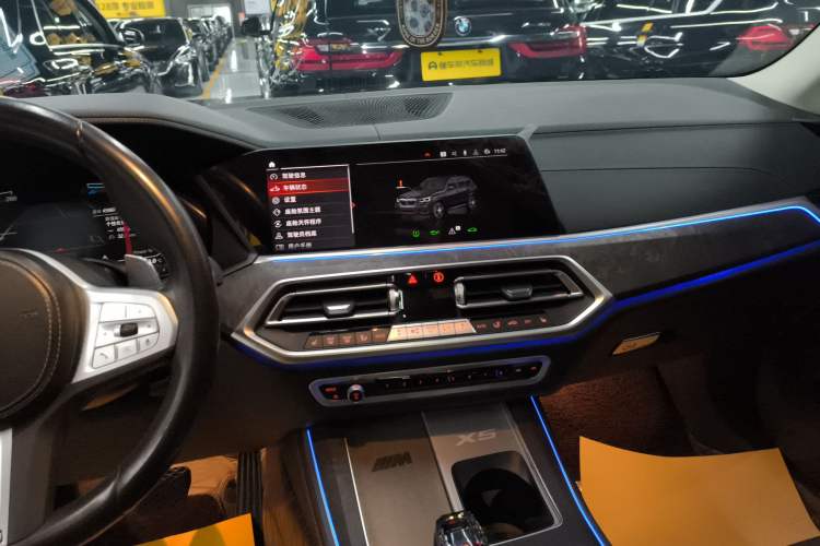 Used BMW X5 2022 Restyled xDrive 30Li M Sport Package
