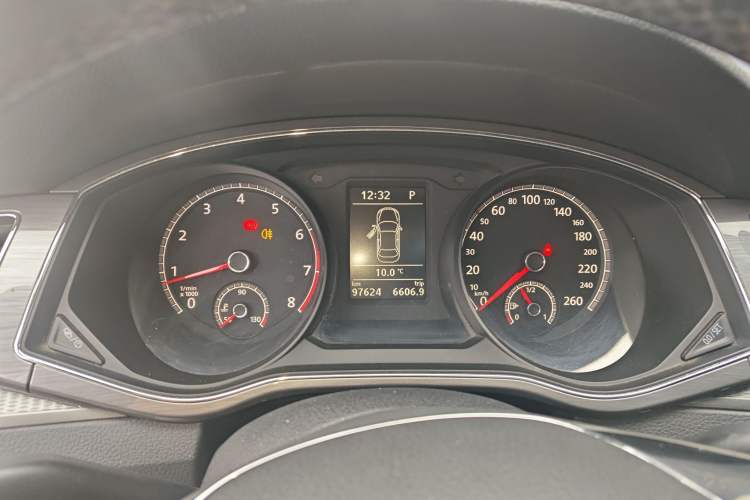 Used Volkswagen Passat 2016 330TSI DSG Luxury Edition
