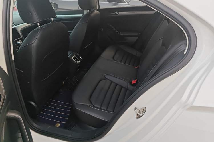 Used Volkswagen Lamando 2021 280TSI DSG Comfort Edition Left Rear Seat