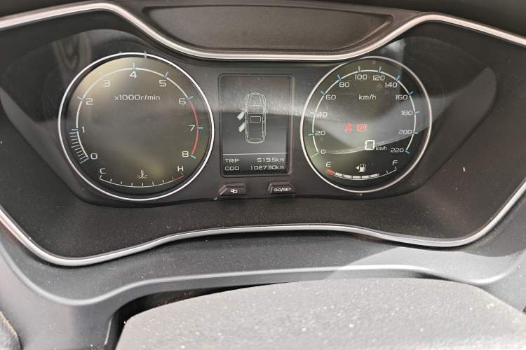 Used Geely Auto Vision X6 2016 1.8L Manual Luxury Model
