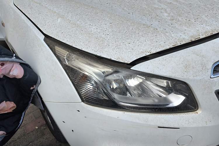 Used Chevrolet Cruze 2015 1.5L Classic SE AT Right Front Headlight