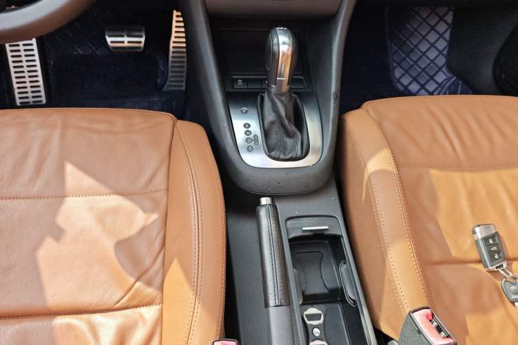 Used Volkswagen Golf (Import) 2012 1.4TSI Luxury Convertible Edition