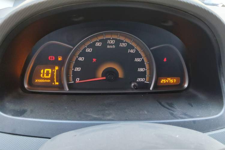 Used Chevrolet Sail 2010 Hatchback 1.2L Manual Warm Edition Instrument Cluster