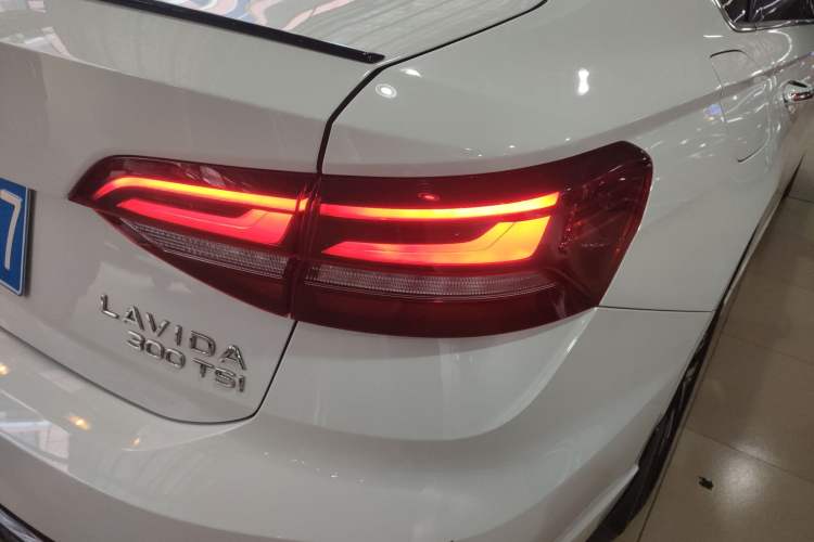 Used Volkswagen Lavida 2023 300TSI DSG Starry Sky Leading Edition