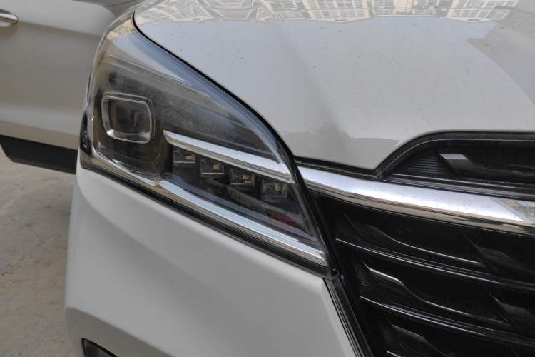 Used Buick Envision 2021 532T Two-Wheel-Drive Luxury Version