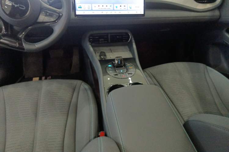 Used BYD Seal 06GT 2025 Intelligent Driving Version 550 All-Wheel Drive Heatwave Edition
