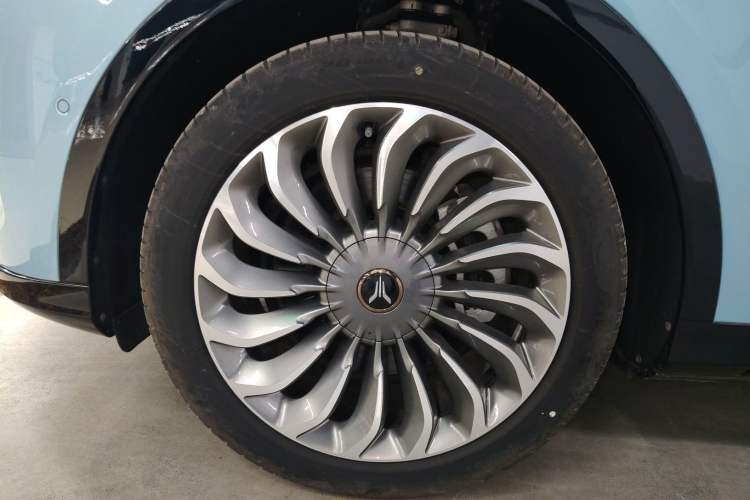 Used VOYAH FREE 2021 Two-Wheel Drive Standard Pure Electric City Edition