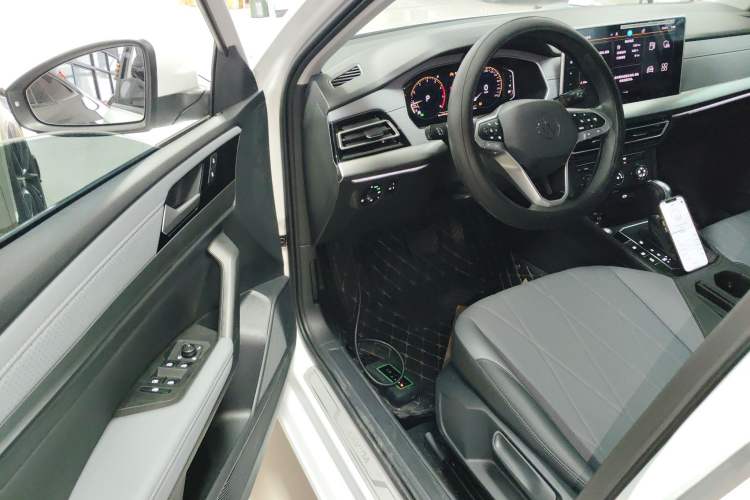 Used Volkswagen Lavida 2024 1.5L Automatic 5 Million Edition
