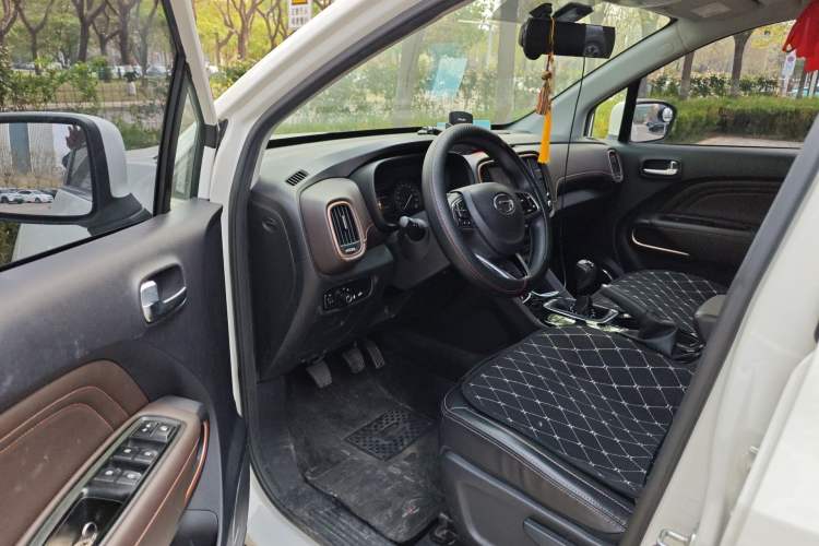 Used GAC Trumpchi GS3 2017 150N Manual Elite Edition Driver Seat