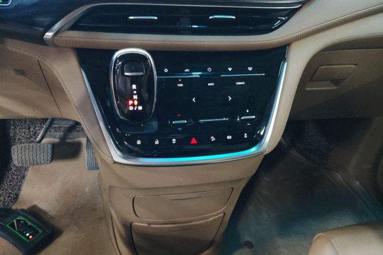 Used Buick GL8 2020 ES Land Cruiser 653T Luxury Edition
