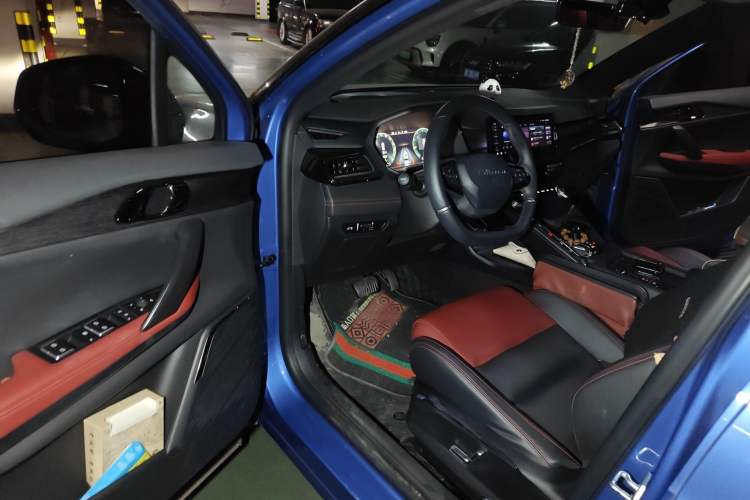 Used Lynk & Co 06 2020 1.5T JinPro model
