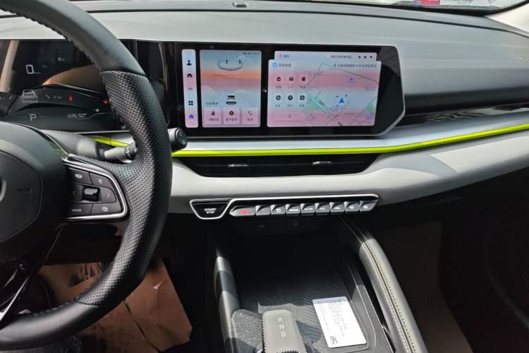 Used Geely Auto Coolray 2022 Bin Yue COOL 1.5TD DCT Hot Engine Edition Audio And AC Panel