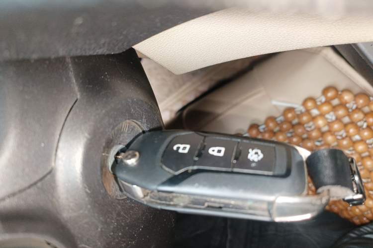 Used Ford Escort 2015 1.5L Manual Fashion Edition