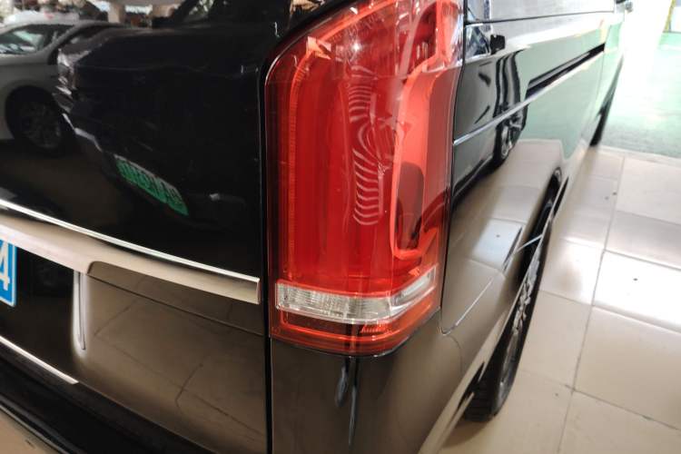 Used Mercedes-Benz V-Class 2017 V 260 Prestige Edition
