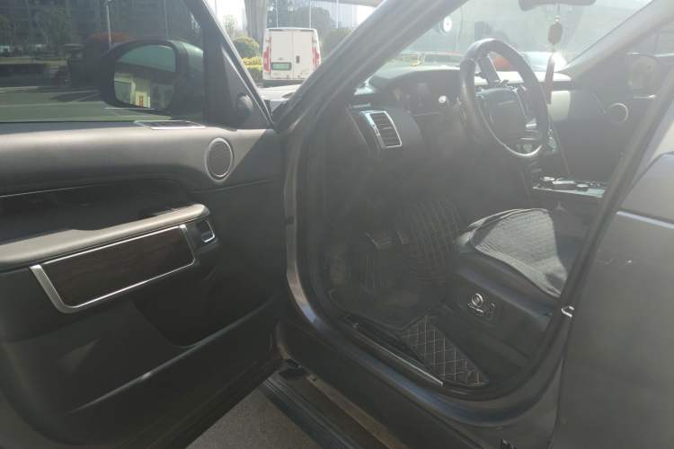 Used Land Rover Discovery 2020 3.0 SC V6 SE