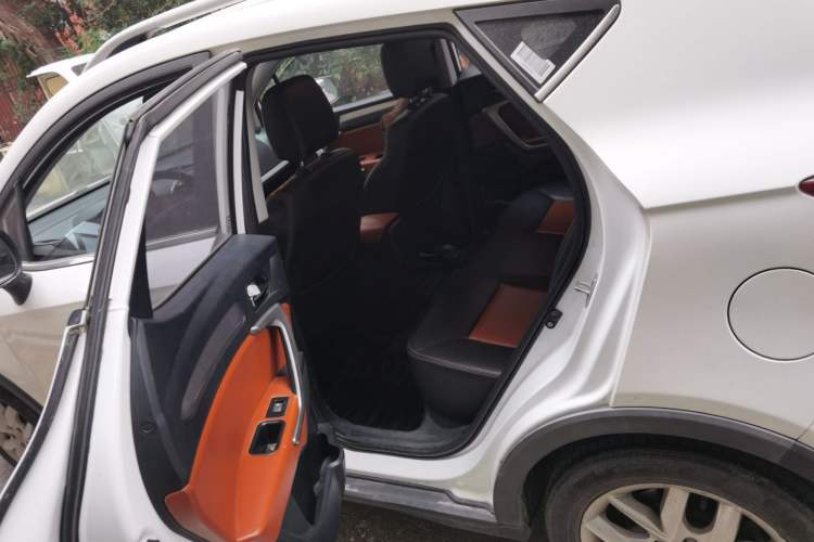 Used JAC Refine S3 2014 1.5L Manual Luxury Smart Model
