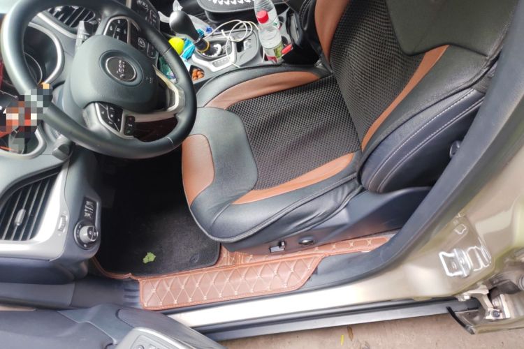 Used Jeep Cherokee 2017 2.4L Leading Edition Left Front Seat