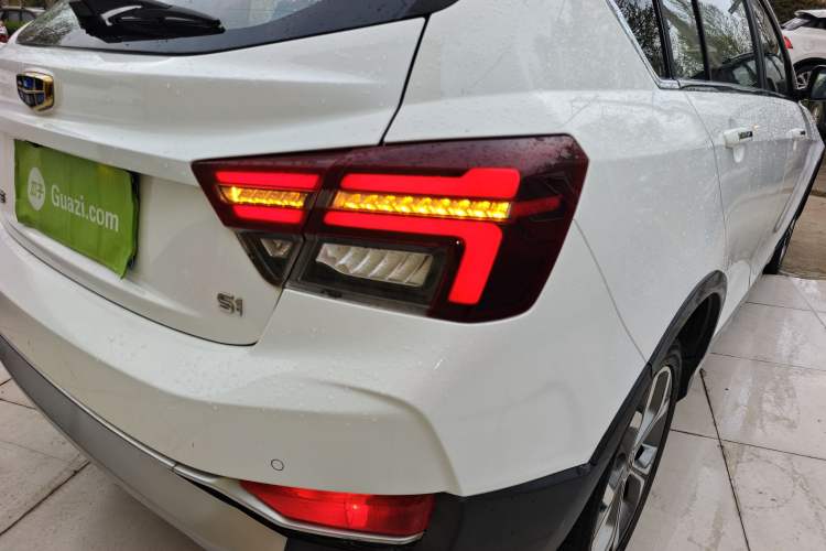 Used Geely Auto Vision S1 2018 1.4T CVT Fēngruì Model
