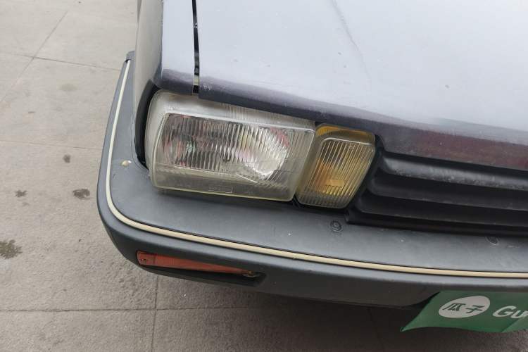 Used Volkswagen Santana Classic 2004 1.8L Standard Edition Right Front Headlight