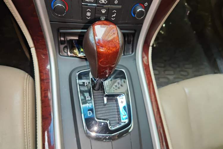 Used Cadillac SLS Seville 2011 2.0T Luxury Edition Gear Lever