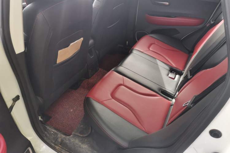 Used Haval H2s 2017 Blue Label 1.5T Dual-Clutch Elite Model
