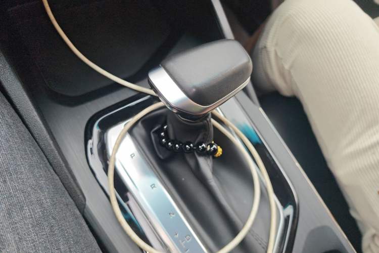 Used Geely Auto Emgrand S 2021 1.4T CVT Prestige Edition Gear Lever