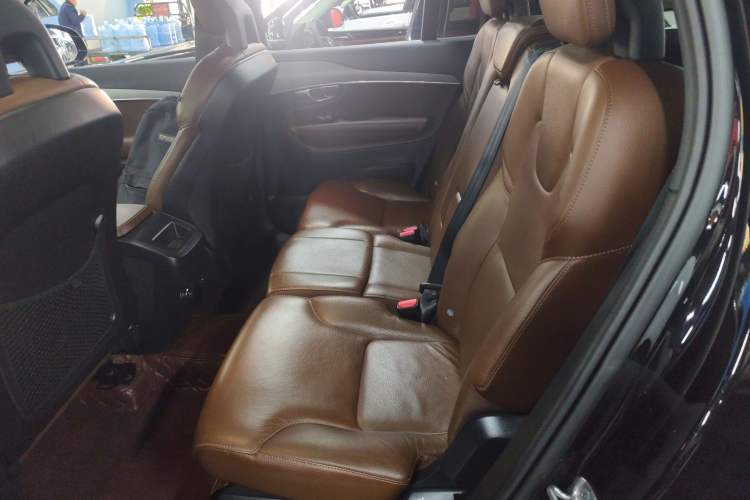 Used Volvo XC90 2020 T5 Smart Drive Luxury Edition 5 Seats
