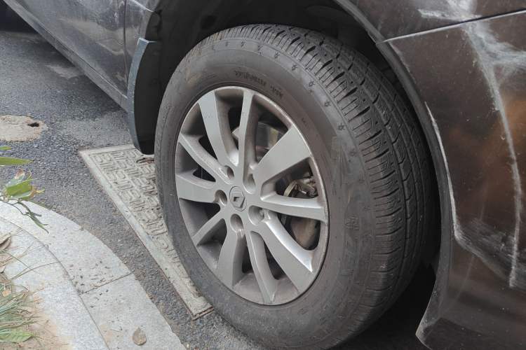 Used Renault Koleos 2013 2.5L Two-Wheel Drive Comfort Edition
