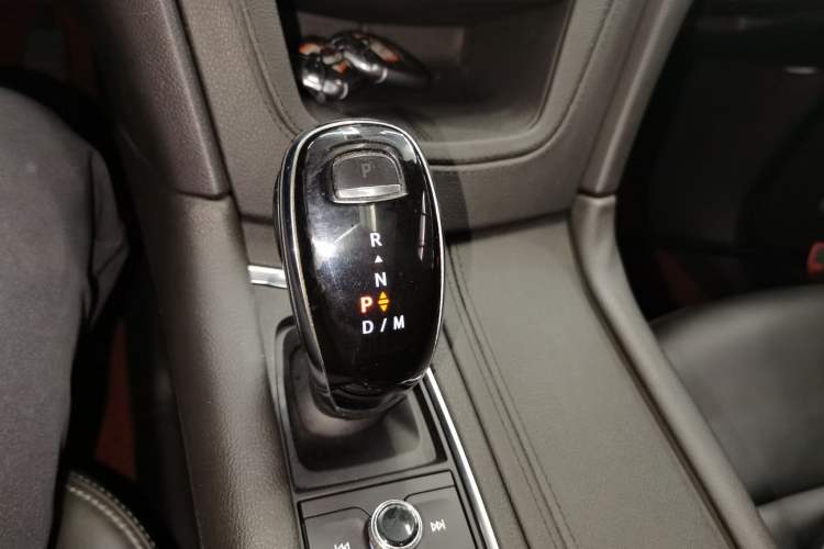 Used Cadillac XT5 2020 28T Four-Wheel Drive Luxury Version Gear Lever