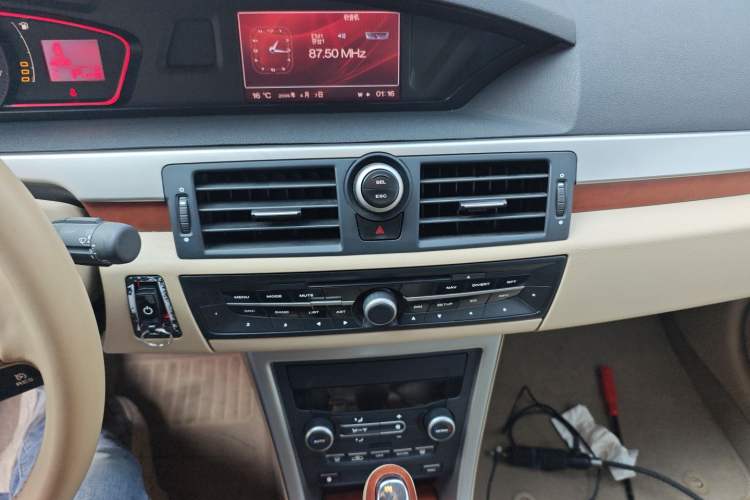 Used Roewe 550 2012 550D 1.8T Automatic Prestige Edition
