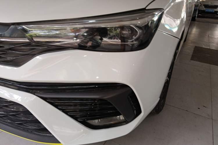 Used Roewe i5 2021 1.5L CVT Platinum Edition
