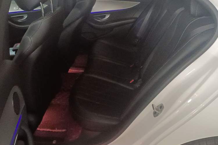 Used Mercedes-Benz E-Class 2019 E 260 Sport Edition Left Rear Seat