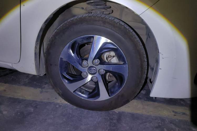 Used Toyota Levin 2017 Revised 185T CVT Elite Edition China V Standard Right Front Wheel Hub