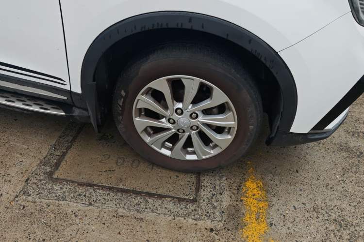 Used Soueast DX5 2019 1.5T CVT Luxury Model Right Front Wheel Hub