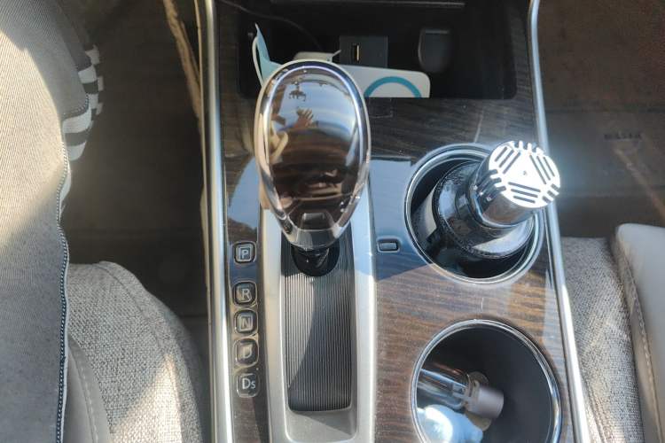 Used Nissan Teana 2014 2.0L XL Upper Tech Edition Gear Lever