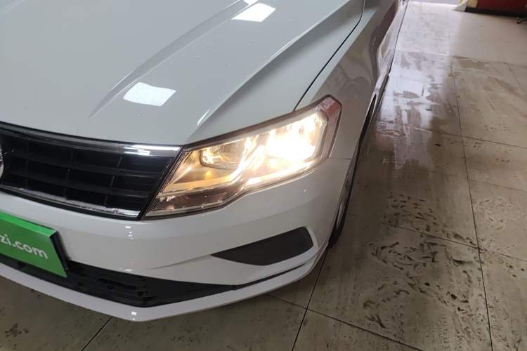 Used Volkswagen Jetta 2019 Dream Edition 1.5L Automatic Fashionable Version
