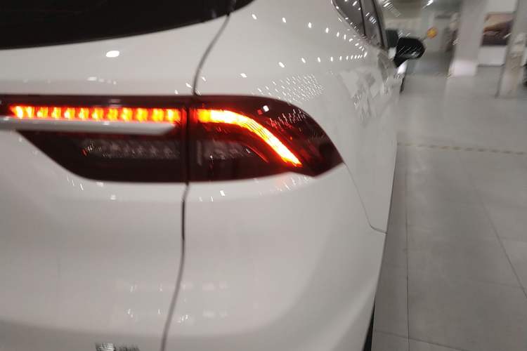 Used Geely Auto Haoyue 2022 1.8TD DCT Luxury 7-Seater
